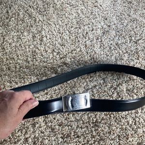 NWT mens adjustable belt still in plastic